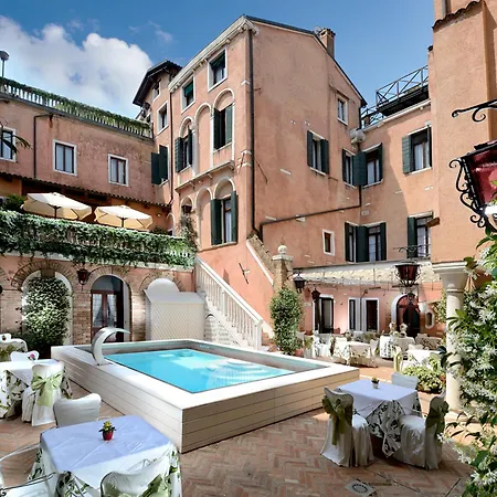 Hotell Giorgione 4*