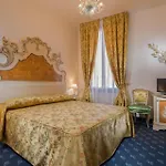 Otel Giorgione Venedik